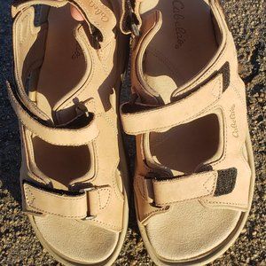 Cabela's Women's Tahoe Sandals Beige Size 9
